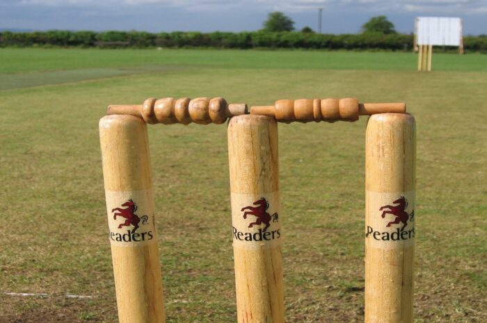 Dimensions of Cricket Stumps – Law 8 of MCC Rules Explains it